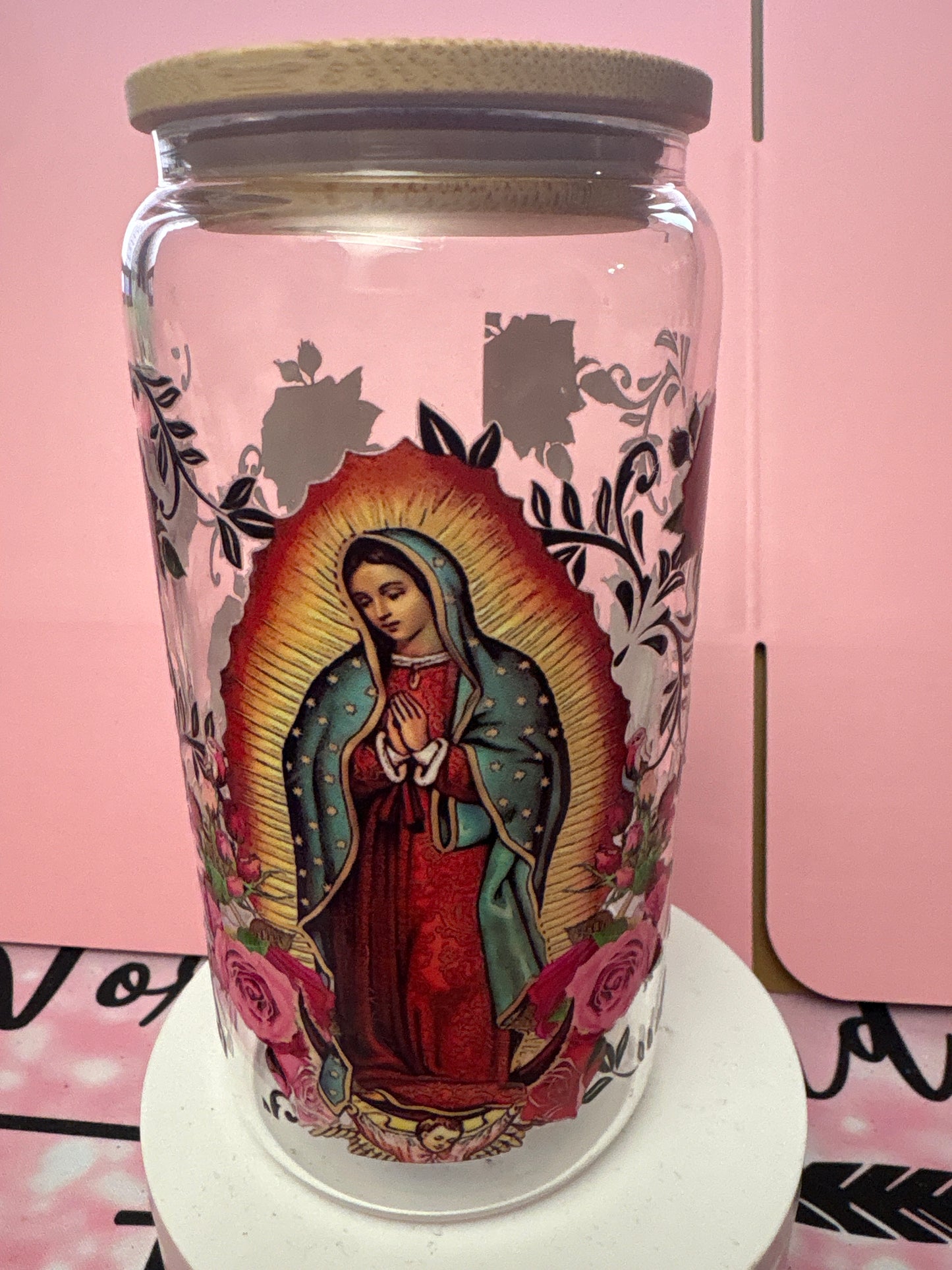 Virgin Mary roses (glass cup)